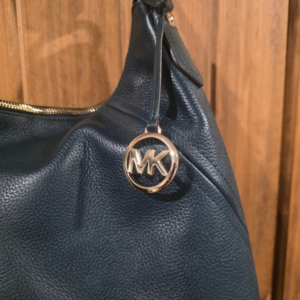 Michael Kors Hobo Bag Women Large Teal Green Excellent Pebbled Leather Gold Logo